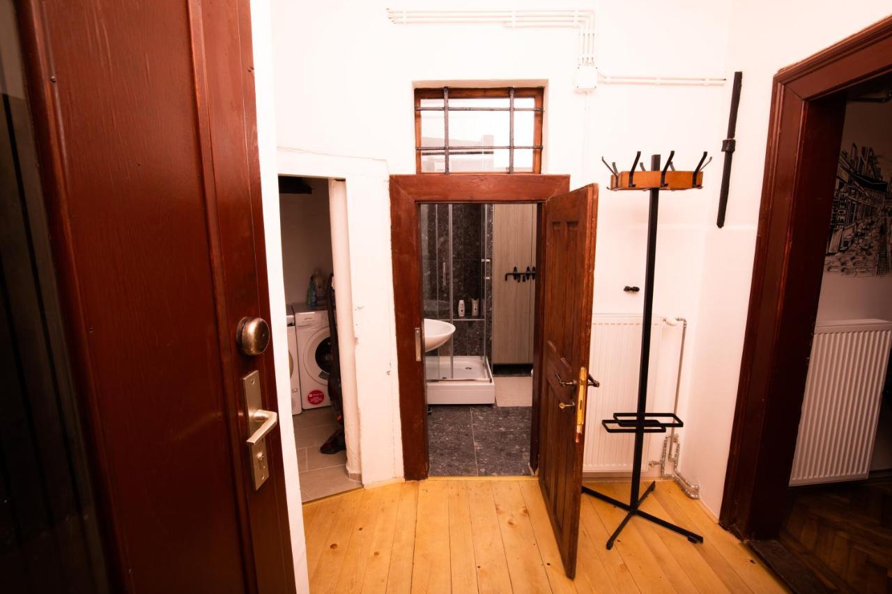 Hostel Deznik Ljubljana